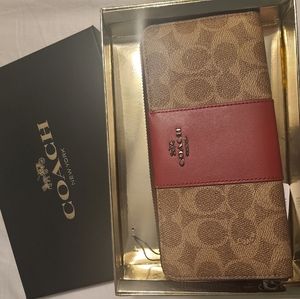 Coach wallet
